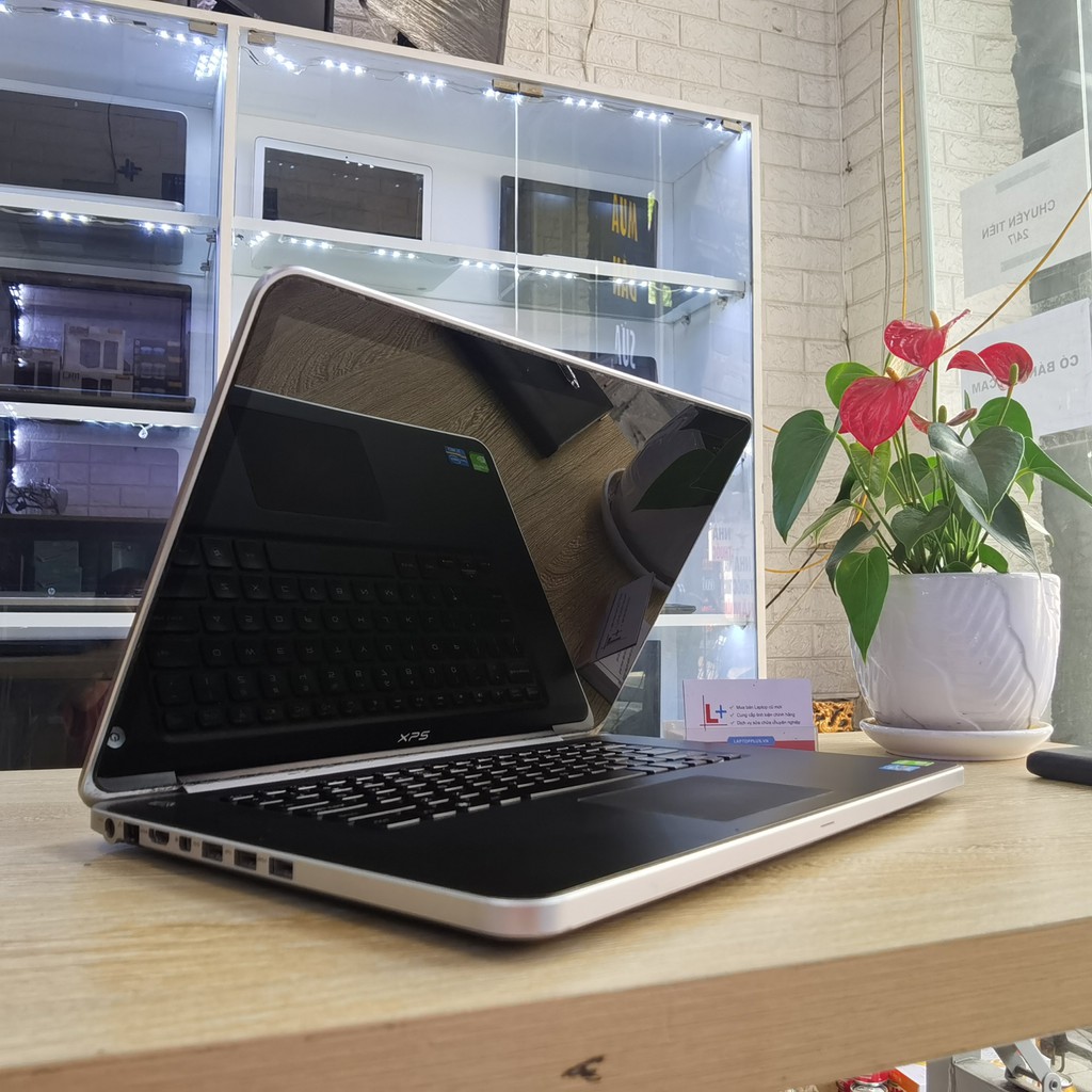 Laptop phục vụ học tập văn phòng Dell XPS L521X core i5-3210M / ram 4GB / SSD 120GB / VGA GT630M / màn 15.6