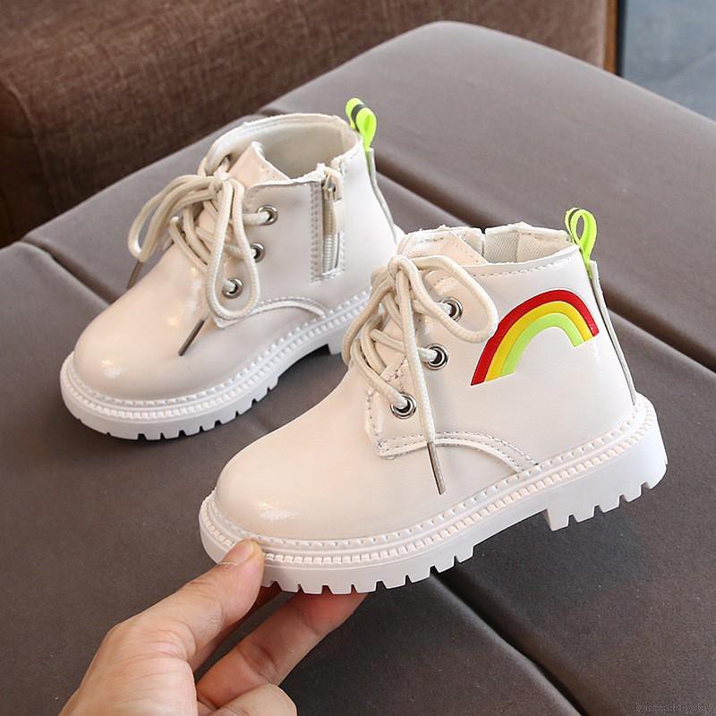 Giày bốt cột dây đế mềm cho bé