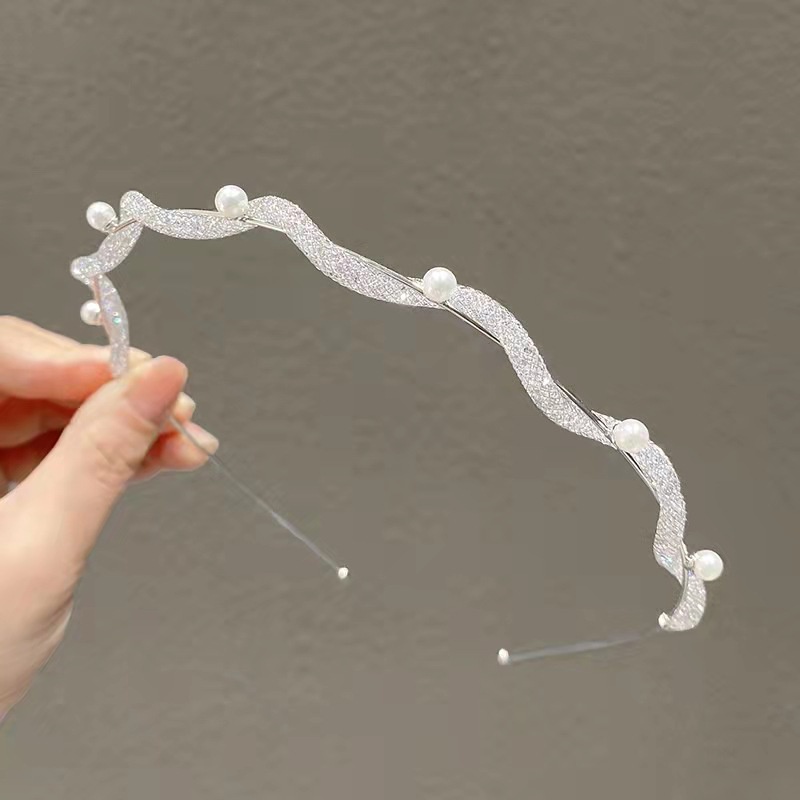 Băng Đô Đính Đá Và Ngọc Trai Nhân Tạo Xinh Xắn Dành Cho Nữ