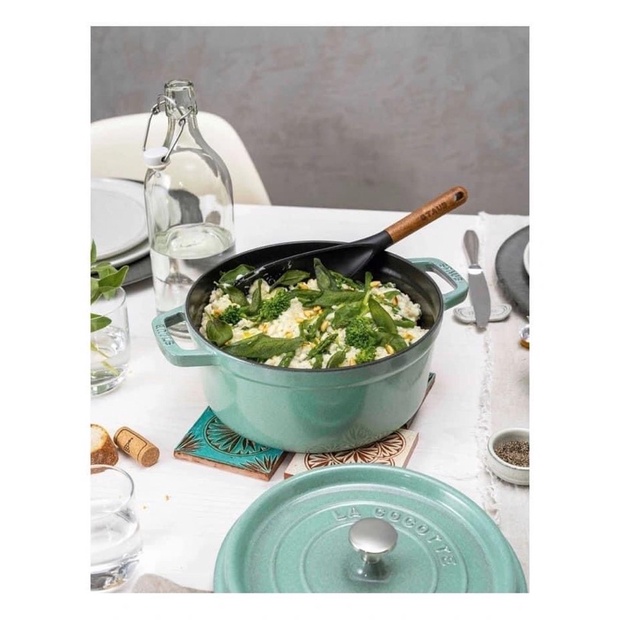 NỒI GANG ĐÚC STAUB XANH MINT SALBEI 20cm dung tích 2,2L