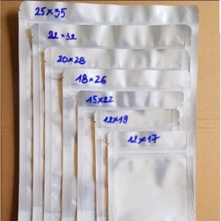 Túi zip 1 mặt bạc 1 mặt trong size 18 x26 khối lượng 1 kg