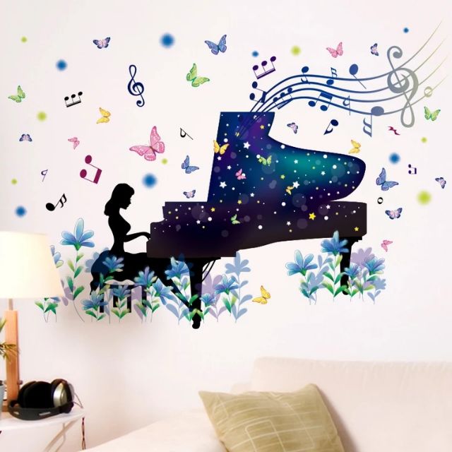 DECAL DÁN TƯỜNG CÔ GÁI ĐÁNH ĐÀN PIANO