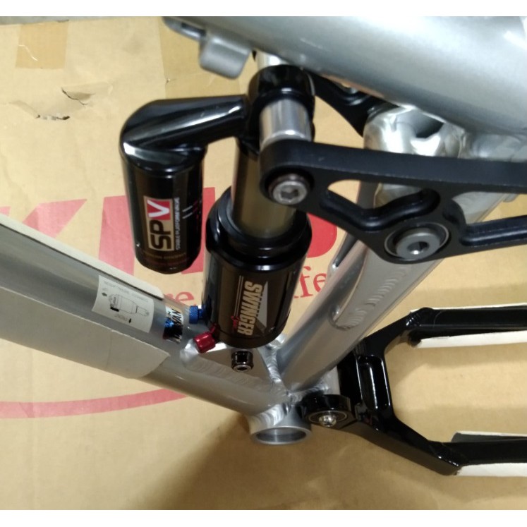 Khung sườn xe đạp KHS XC-604 bằng nhôm, sử dụng cho 2 nhún