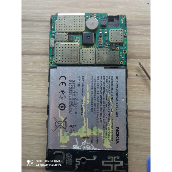 xác Nokia Lumia 720 nát