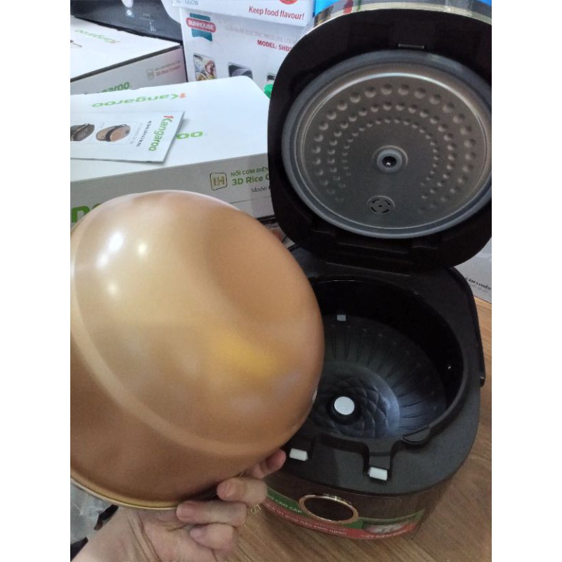 Nồi cơm điện cao tần Kangaroo 1.8 lít KG599N | BigBuy360 - bigbuy360.vn