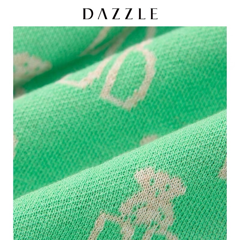 Áo len hoạ tiết Dazzle