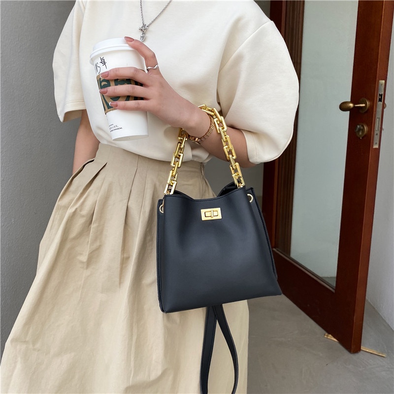 Phụ nữ mới Thời trang Retro Túi Messenger Chuỗi Túi xách Cá tính