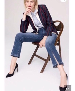 Quần loe ngố xẻ lai dập Stradivarius