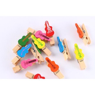 12 Kẹp gỗ trang trí kèm dây thừng - hình cây đàn nhiều màu TPC031