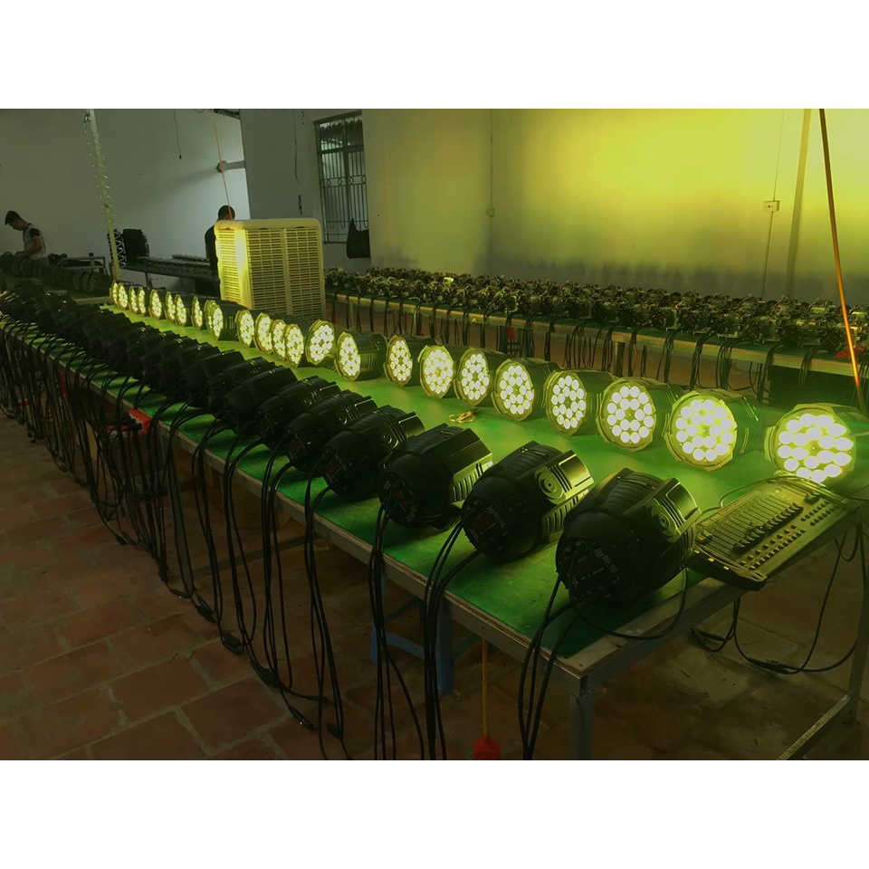 ĐÈN DTE PAR LED 18x10W 4in1 RGBW