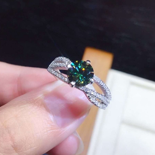 Nhẫn Bạc S925 Đính Đá Màu Xanh Lá 1 Carat Kiểu Dáng Đơn Giản