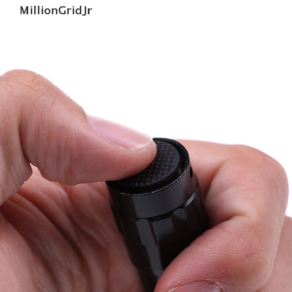 Đèn pin mini siêu sáng chống thấm nước có thể sạc lại sử dụng tiện lợi