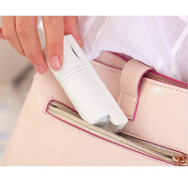 Cây lăn vệ sinh quần áo tiện dụng