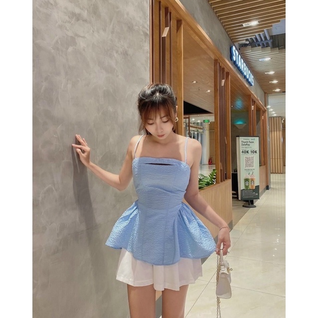 SET 2S XANH PELUM KHOÉT NGỰC CHÂN VÁY TRẮNG