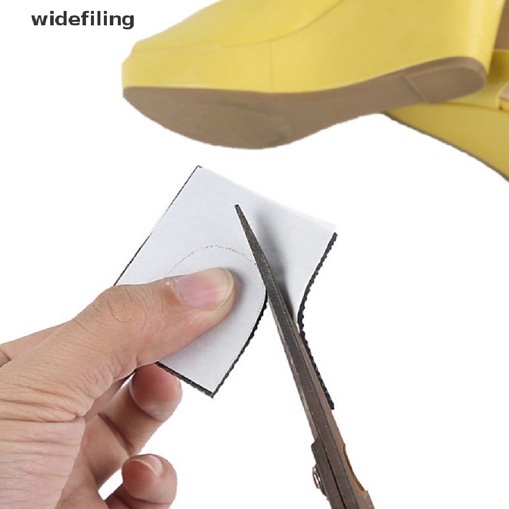 Hai miếng đệm dán đế giày cao gót chống trượt an toàn thaoir mái cho nữ