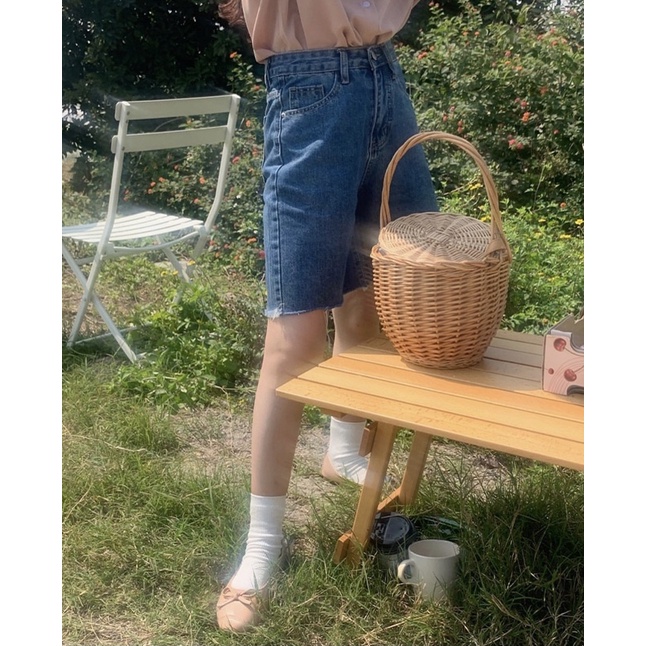 𝐙𝐢𝐧𝐧𝐢𝐚/𝐐𝐮𝐚̂̀𝐧 𝐬𝐡𝐨𝐫𝐭𝐬 𝐣𝐞𝐚𝐧𝐬 𝐨̂́𝐧𝐠 𝐥𝐮̛̉𝐧𝐠 𝐤𝐢𝐞̂̉𝐮 𝐝𝐚́𝐧𝐠 𝐧𝐚̆𝐧𝐠 đ𝐨̣̂𝐧𝐠