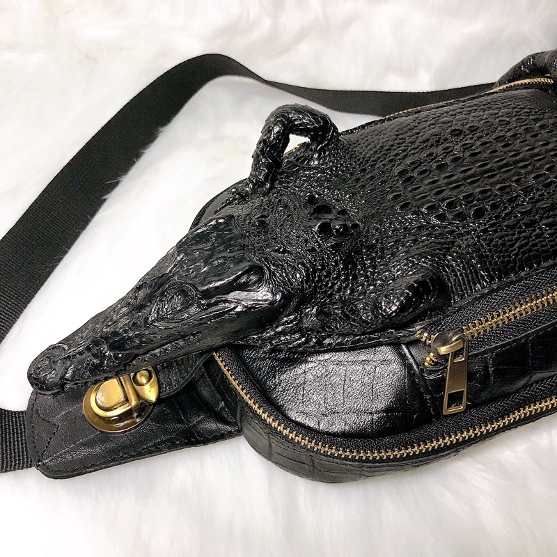 Túi đeo chéo nam, nguyên con cá sấu con, phối da bò, kích thước 26cm-17cm