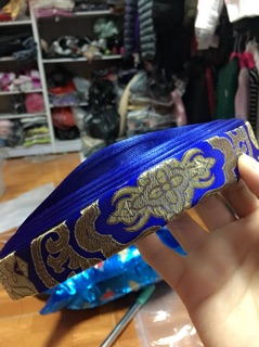 Mấn áo dài đội đầu ngày tết