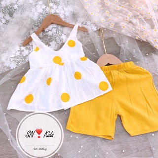 Bộ đồ tơ đũi chấm bi cho bé gái