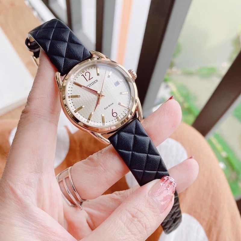 Đồng Hồ Nữ Citizen Eco Drive Mặt 34mm Chống Nước 30m