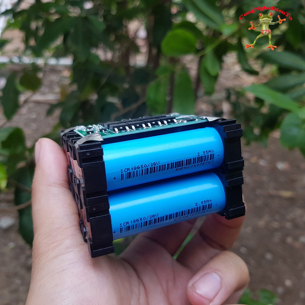 Khối pin 6 cell 12v 5100mAh EVE XANH tặng kèm jack sạc