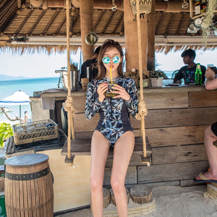 In đồ bơi dài tay thể thao giảm béo gợi cảm kết hợp áo chống nắng bảo thủ bikini | BigBuy360 - bigbuy360.vn