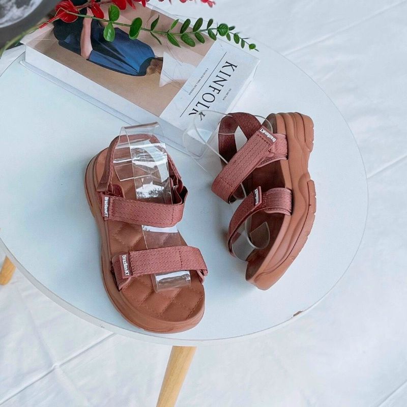Giày sandal nhựa nữ bánh mì thời trang cao cấp mẫu mới 9608