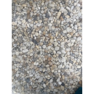 Sạn suối trải nền hồ cá