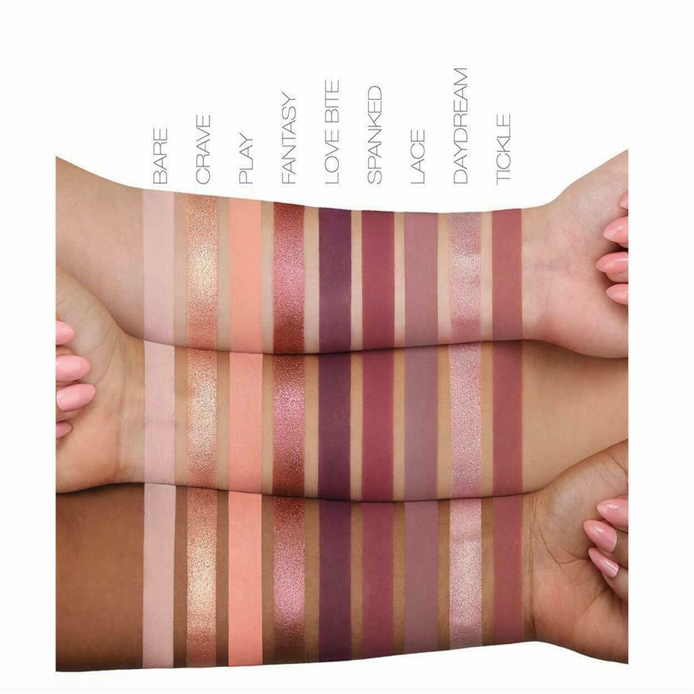 Bảng phấn mắt Huda Beauty 18 màu sắc kết hợp thời trang