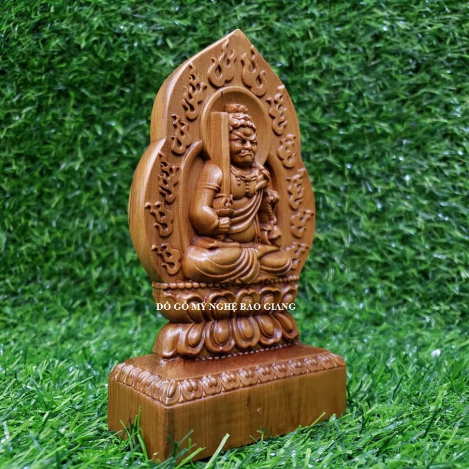 Tượng Phật để xe ô tô Bất Động Minh Vương bằng gỗ - Tuổi Dậụ