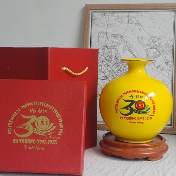 In logo thương hiệu Bình hoa decor, bình gốm sứ bát tràng cao cấp làm quà tặng doạnh nghiệp, khách hàng