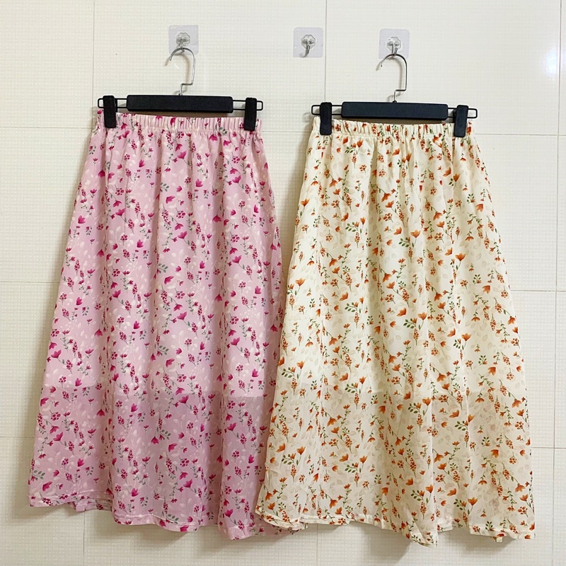 Chân váy chữ A dáng dài họa tiết hoa nhí phong cách vintage nữ tính cạp thun co dãn