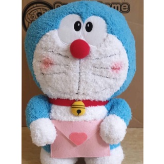 Doraemon cầm lá thư New Độc Lạ