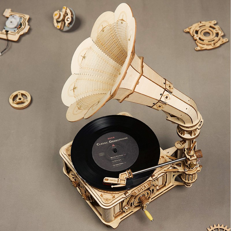 [BẢN XUẤT KHẨU TIẾNG ANH] Mô hình Cơ động học Máy nghe nhạc cổ điển Classic Gramophone Robotime LKB01