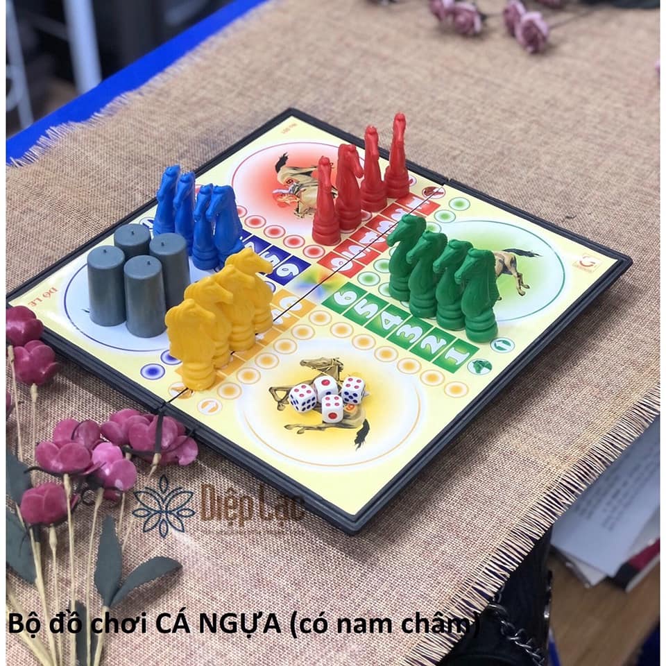 Trò chơi dân gian size vừa (28cm) Cá ngựa/Cờ vua/ Cờ Tướng/ Ô ăn quan 3 in 1 – có nam châm & không có nam châm- Diệp Lạc