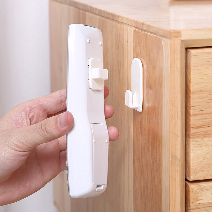 Sét Vỉ 2 Móc Dán Tường OENEN Treo Điều Khiển Tivi Điều Hoà Quạt Gắn Tường Oenon, Treo Đồ Đa Năng Tiện Lợi Cho Gia Đình