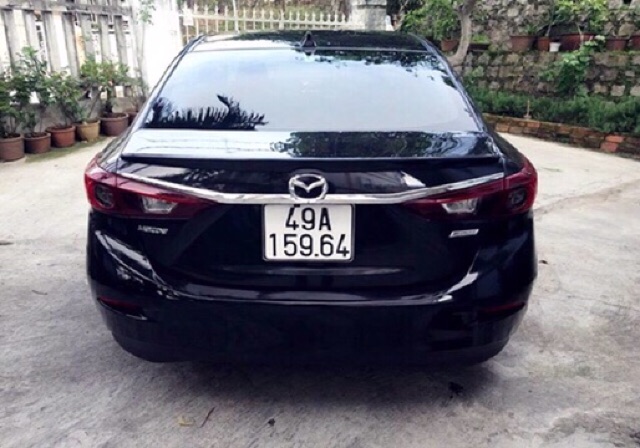 Ốp cốp sau Mazda 3 sedan