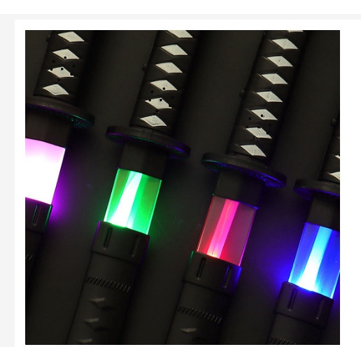 Kiếm nhựa đồ chơi katana trẻ em có vỏ phát sáng siêu nhân samurai siêu hot