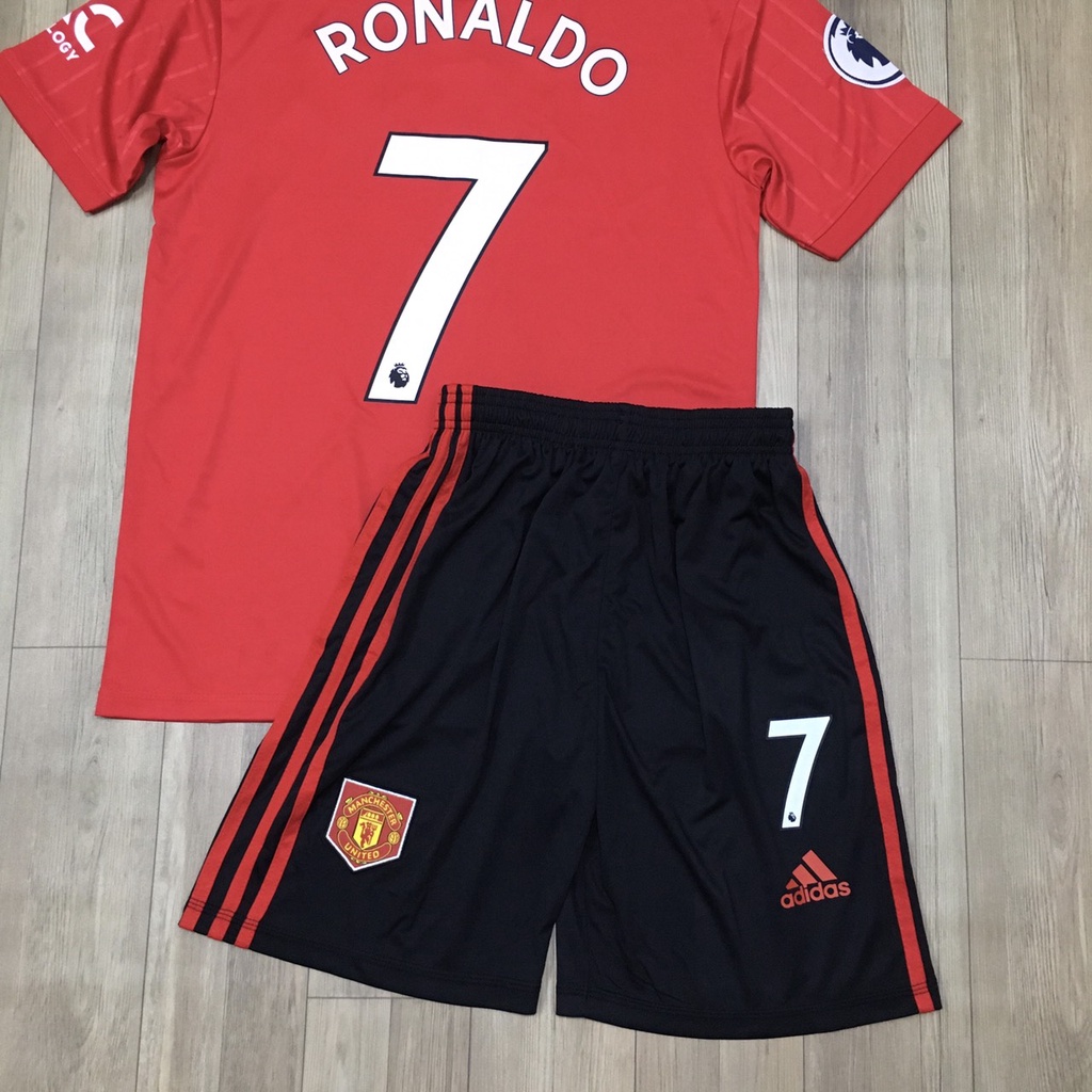 Bộ quần áo RONALDO đỏ MU sân nhà 2023 font NgHA cực đẹp