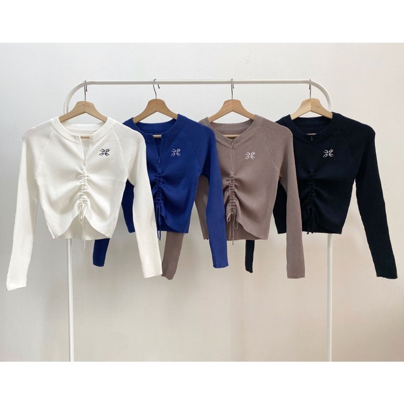Áo Croptop Tay Dài Phong Cách Hàn Quốc
