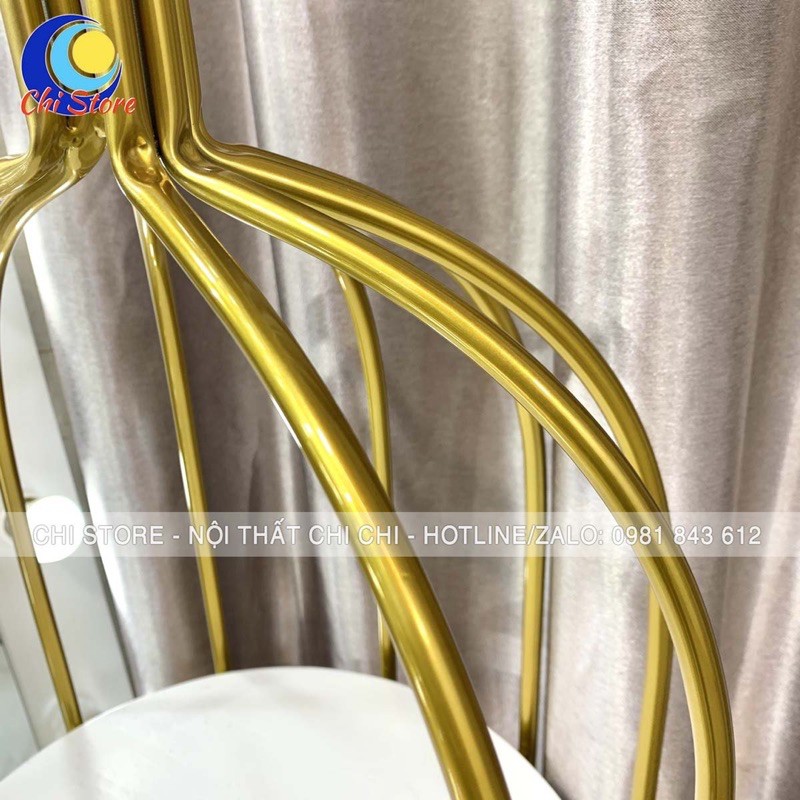 Kệ Trang Trí Hình Bình Rượu Nhập Khẩu Màu Vàng Gold Sang Chảnh