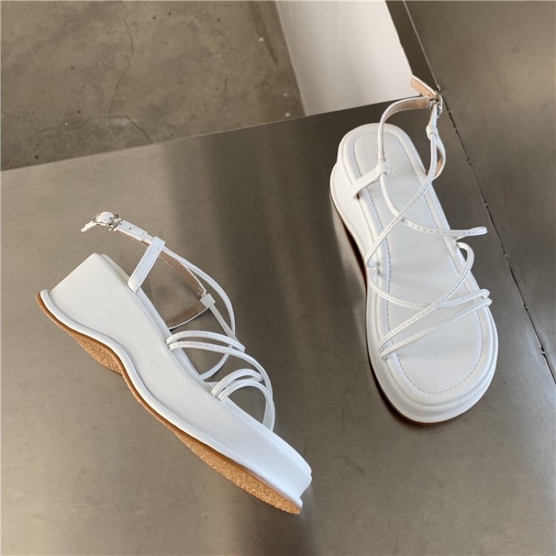 Sandal đế bánh mì quai dây chéo