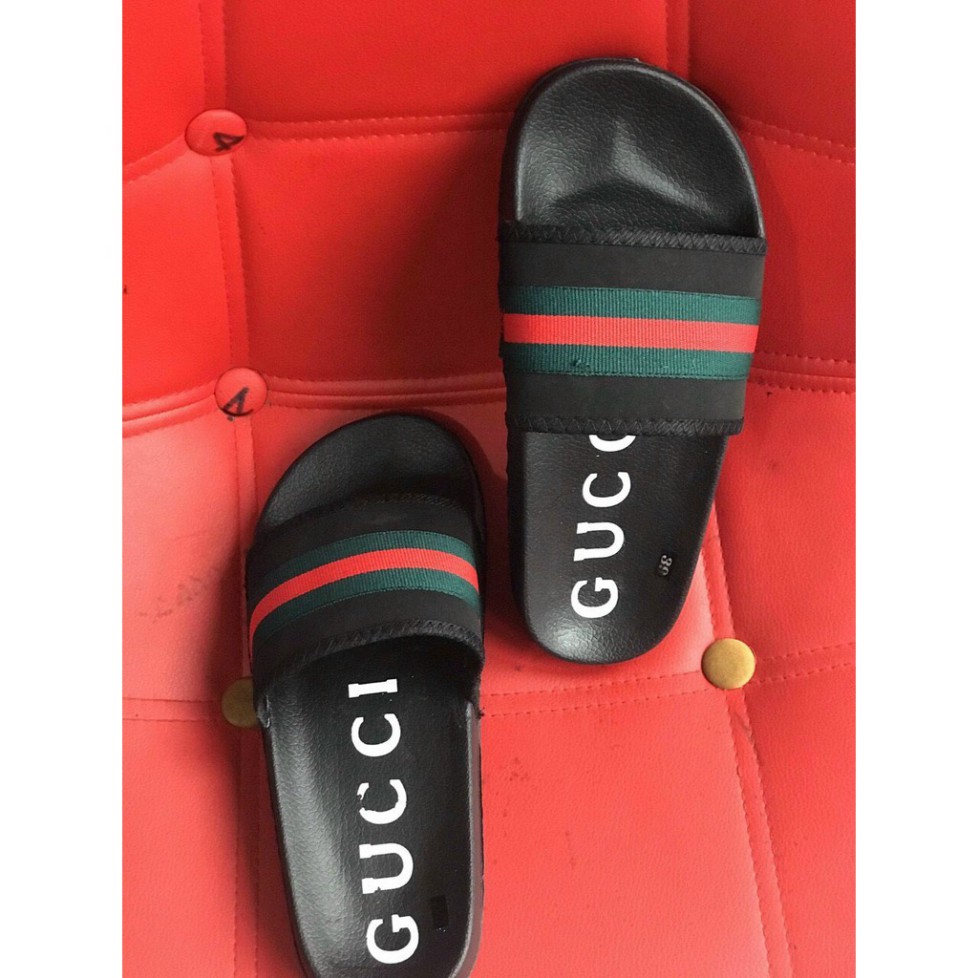 Dép nam nữ quai ngang Gucci Lê Bảo Bình