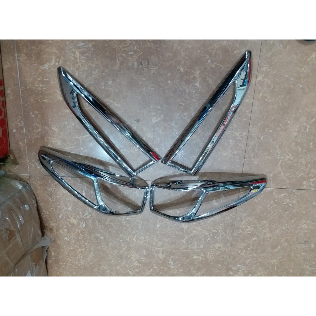 Bộ ốp viền đèn Pha và Hậu mạ crom xe Hyundai Kona form 2018-2021