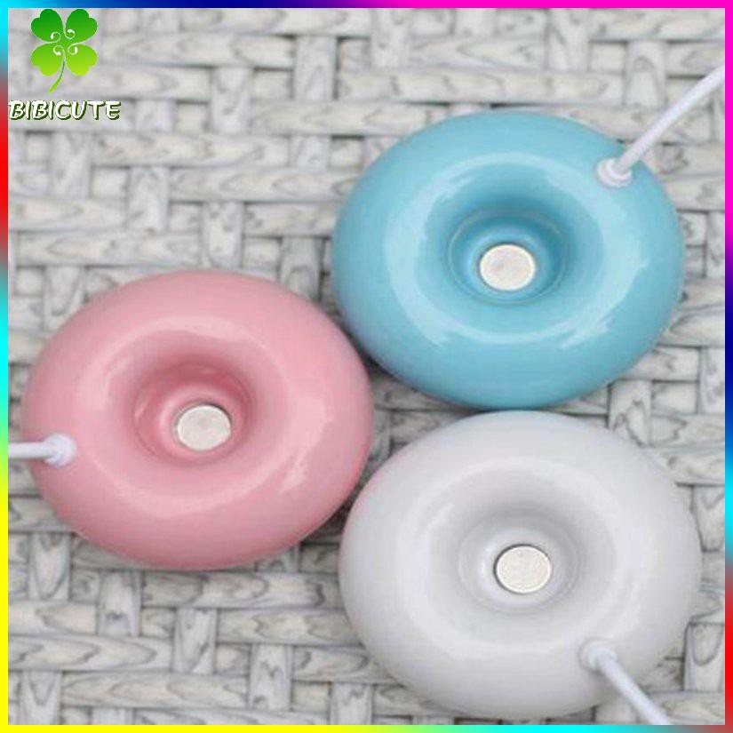 Máy Phun Sương Tạo Độ Ẩm Không Khí Mini Hình Bánh Donut Sạc Usb
