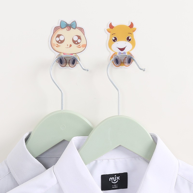 Móc treo phích cắm điện gắn tường hình hoạt hình