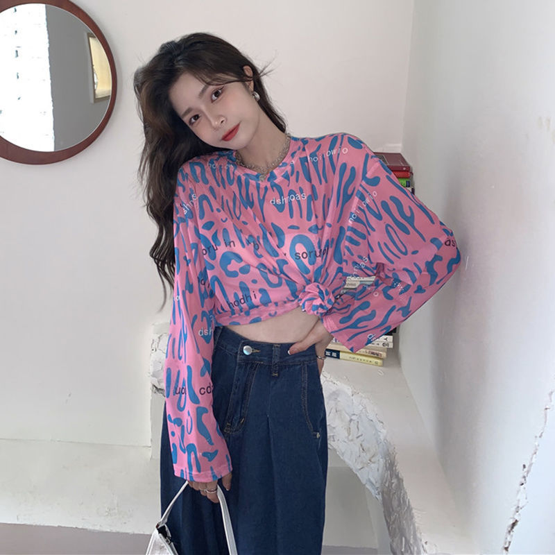 Áo thun tay dài dáng rộng họa tiết da báo cá tính cho nữ