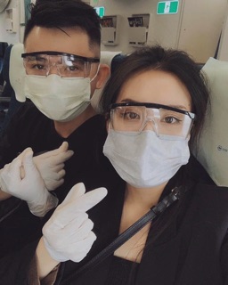 Kính Bảo Hộ Chống Dịch