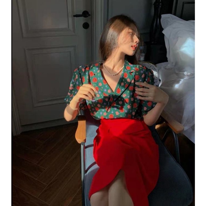 Set áo kiểu tay ngắn phồng cổ chữ V chiffon và chân váy phong cách Hong Kong thời trang mùa hè mới cho nữ (Có bán lẻ)