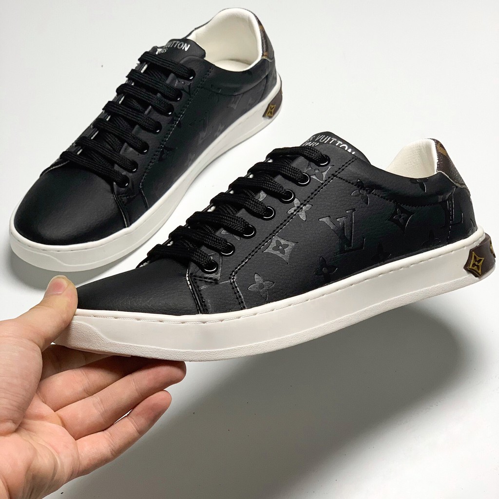 MẪU SNEAKER đẹp và phong cách 2021